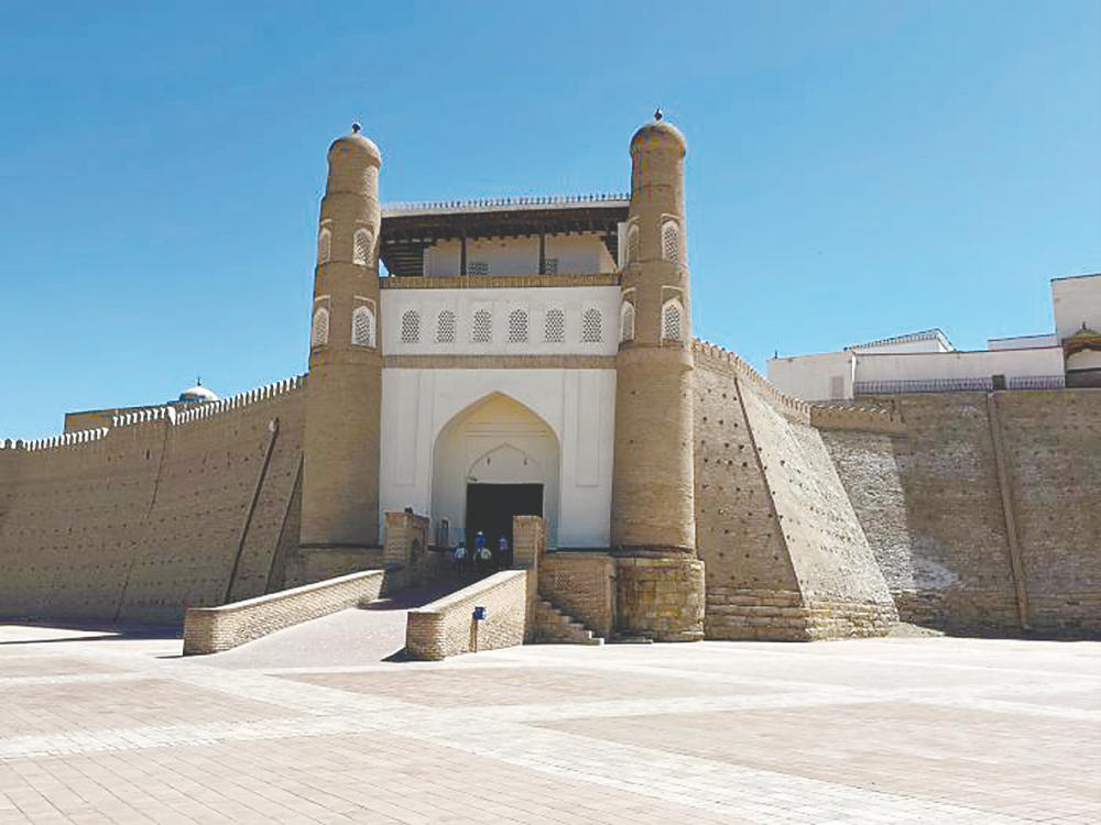 on-the-silk-road-trail