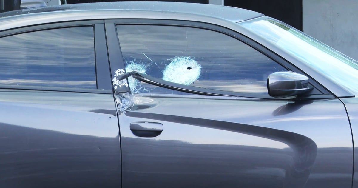 suspect-shot-in-the-face-after-firing-shotgun-into-crowd-in-jacksonville
