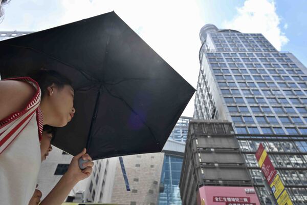 6月炎熱多雲