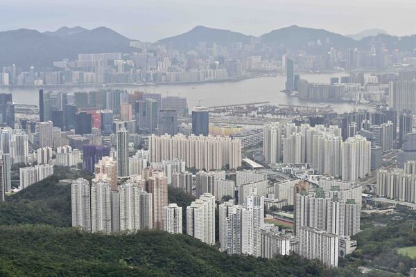政府租契續期條例明日生效