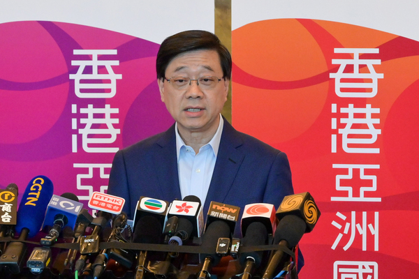 贈港大熊貓選定-力爭十一到港