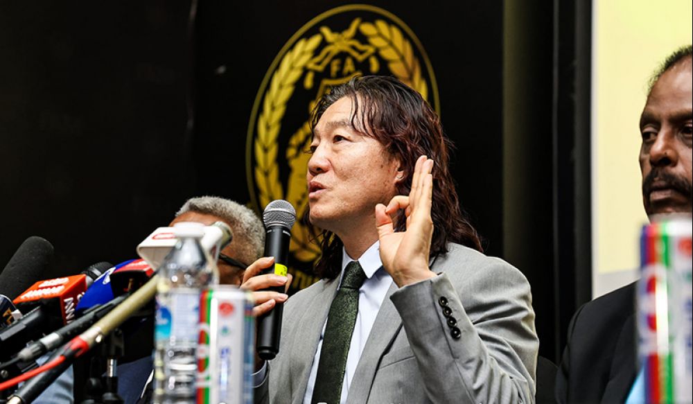 malaysian-football-coach-pan-gon-resigns