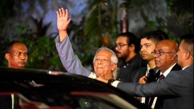 nobel-laureate-yunus-makes-emotional-return-to-bangladesh-to-lead-caretaker-government
