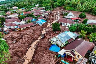 death-toll-from-indonesia’s-ternate-flash-floods-climbs-to-16
