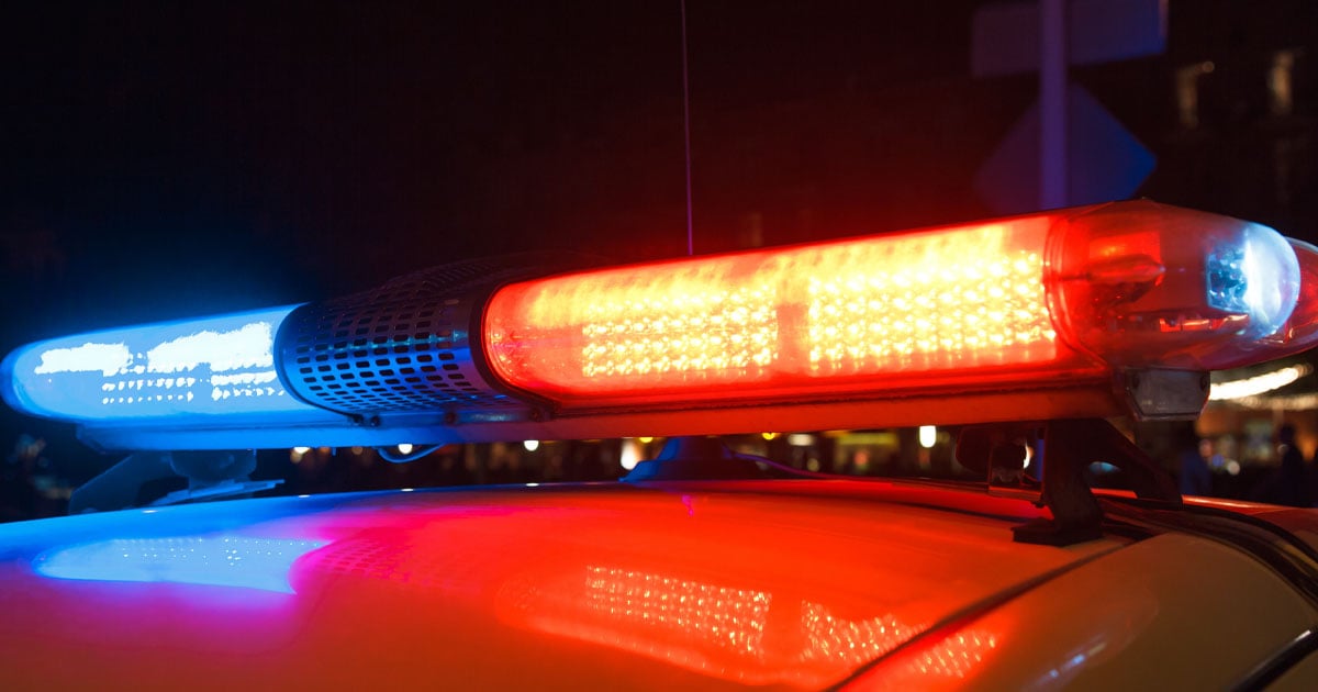 resident-fatally-shoots-knife-wielding-intruder-during-attempted-break-in-in-medford,-or