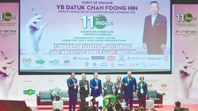 rubber-glove-export-value-set-to-rise-to-rm12.4-billion-this-year