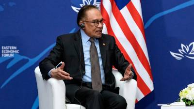 pm-anwar-visits-eef-2024-exhibition-in-vladivostok,-russia