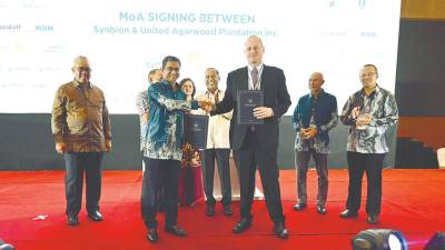 umpsa’s-synbion-and-philippine-company-in-high-quality-agarwood-collaboration