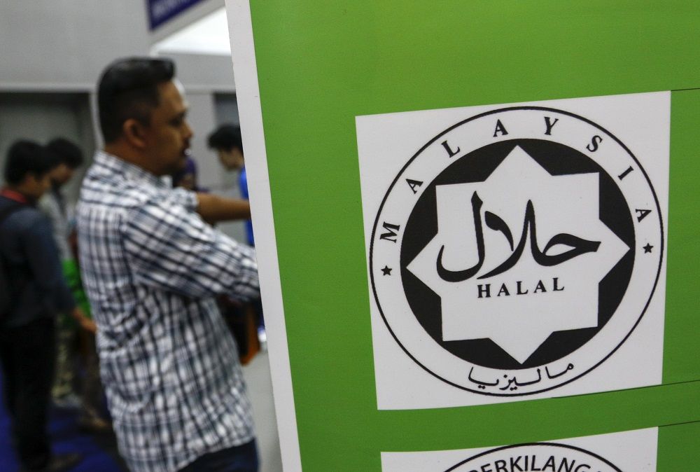seeking-halal-food-in-multireligious-malaysia
